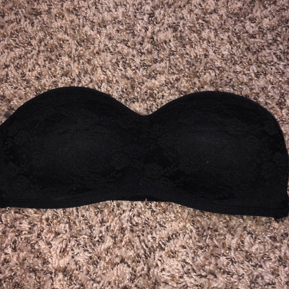 Black lace bandeau bra